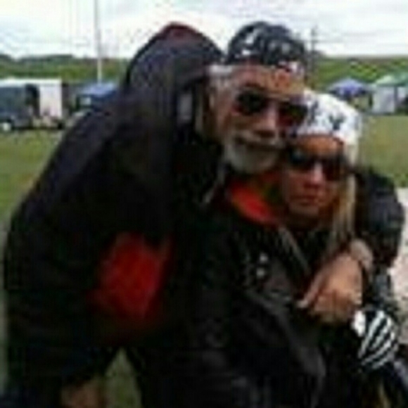 Meet Your Posher - - Picture 2 of 16